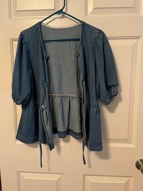 NWOT Amazon Light Denim Peplum Tie-Front top